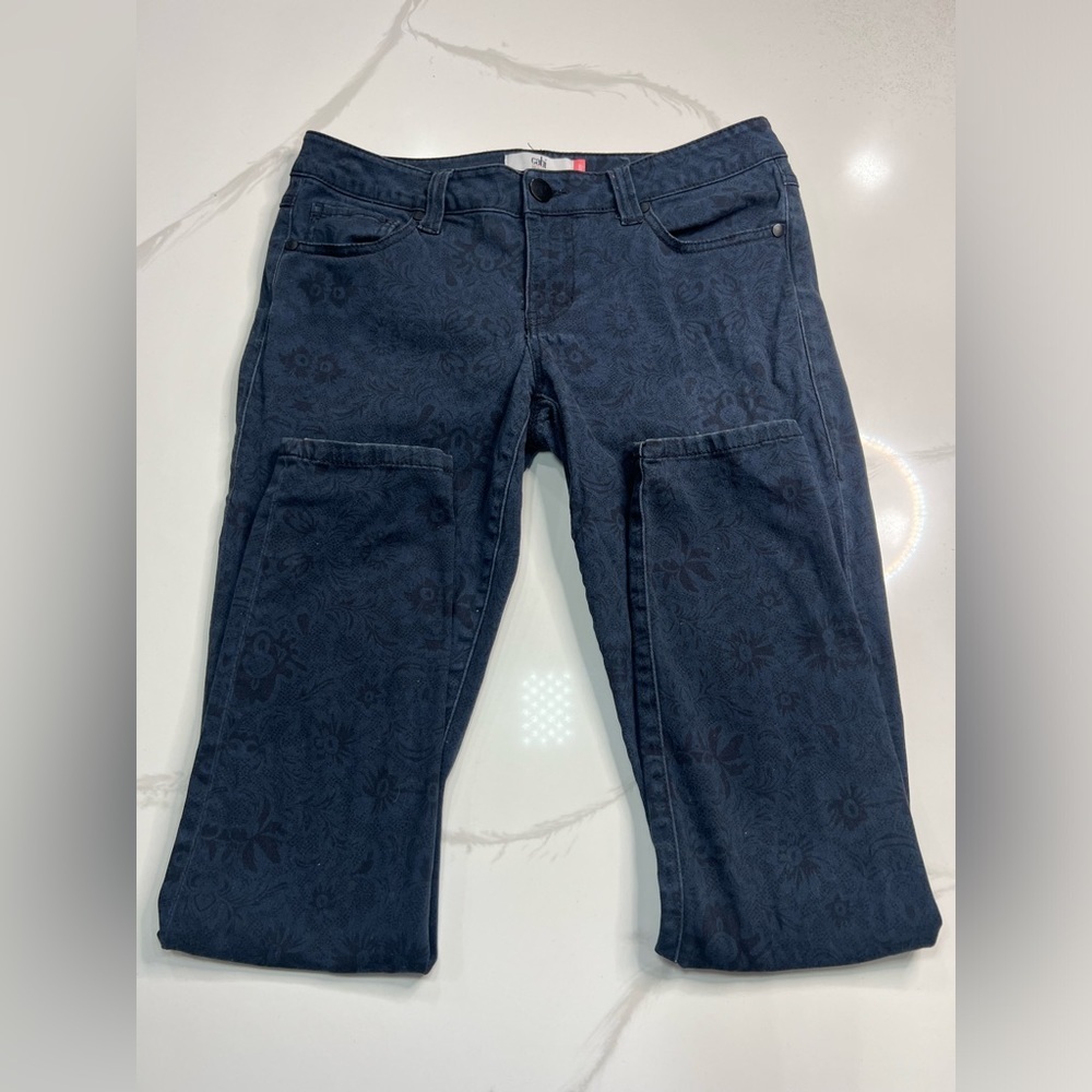 Cabi Dark Blue Floral Jeans Pants Size 6 Women’s Pants